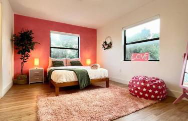 Lux Retreat with Pool Near Beach - Foto 54