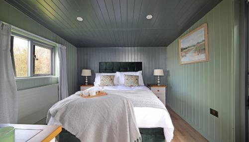 Luxurious Shepherds Huts Outdoor Baths Sea Views - Foto 3