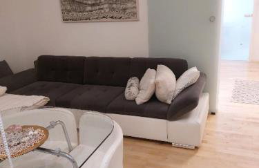 FAMILY APARTMENT ZRNKA s besplatnim parkingom - Photo 1