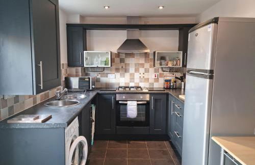 Driftmark Beachfront location Aberavon Beach Sea Views Large Driveway parking private site fibre optic wi fi - Photo 18