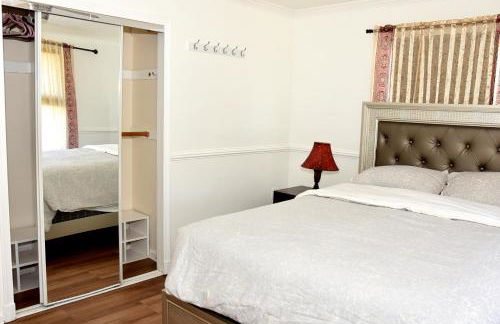 Handsome Home Renovated - close to Metro - Foto 1