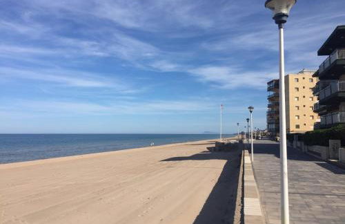 Large Apartment with Sea Views - Foto 20