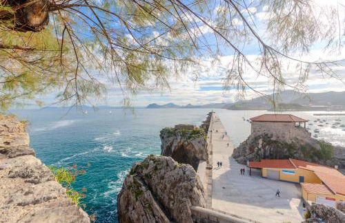 El Patio de Vespasiano-Calera- vistas a la iglesia junto al puerto - Photo 73