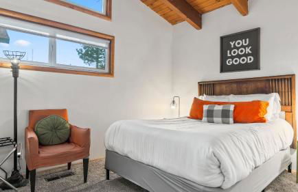 Scenic North Shore Stay w Games Near Snow Summit Lakeview Lodge by AvantStay - Foto 22