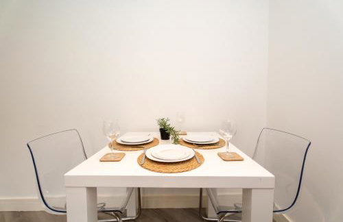 Pristine Purfleet Newly Renovated 2Bed, 2Bath - Photo 5