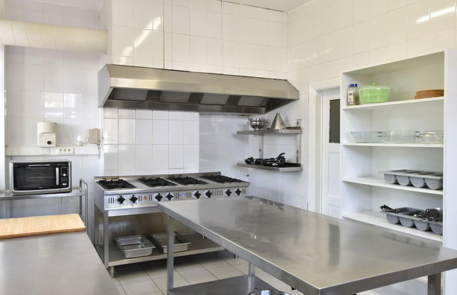 Former Hotel in the Centre and Near the Beach in Panne - Foto 14