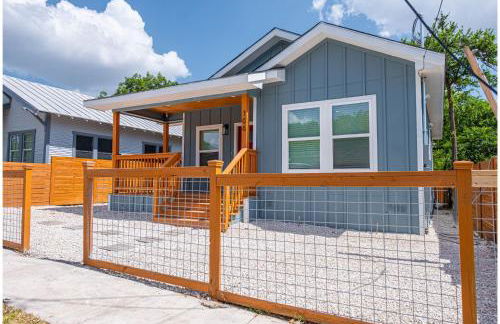 Heaven-sent Convenient 4br/ 3BA Near Downtown - Foto 6