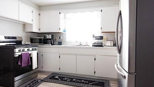 Cozy Roomy family sized apartment on major bus route close to all - Foto 4, toaster