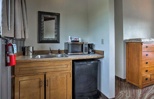 Burkesville Apt w/ Deck, Views & Pool Access! - Foto 18