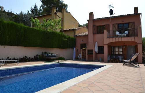 Casa con Piscina Privada y Jardín Cerca de la Playa en L'Estartit - ES-323-6 - Foto 6