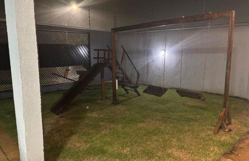 House 5 minutes from downtown - Photo 12