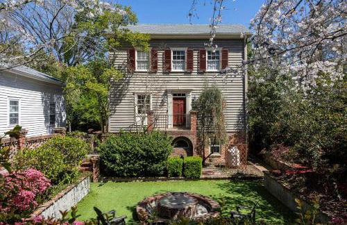 2 Blocks to riverfront | 48" Firepit | Turf Yard - Foto 20