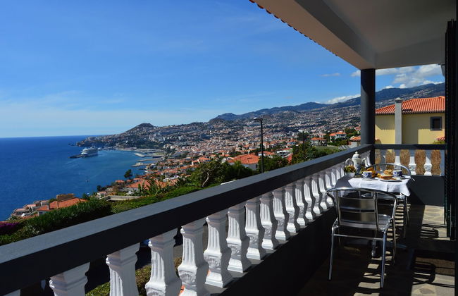 Top Floor With three Balconies - Foto 12