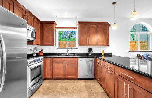 Center Grove - Lush & Spacious & New - 3 Bedrooms - Foto 12