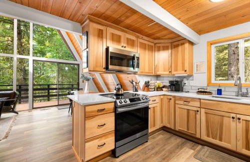 Black Butte Ranch Modern A-Frame Retreat, sleeps 8 - Foto 32