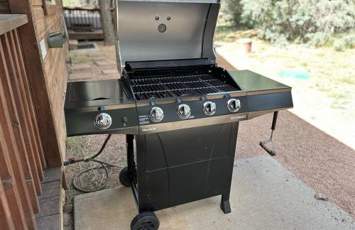 Western theme! Amazing Spa, Fireplace and Deck! - Foto 33