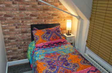 Marketplace Glastonbury - Photo 39