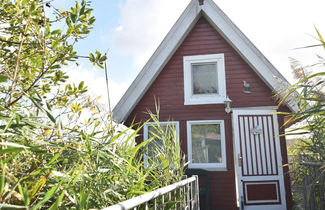 Bootshaus Direkt am See mit Eigenem Steg an der Ostsee - Foto 1