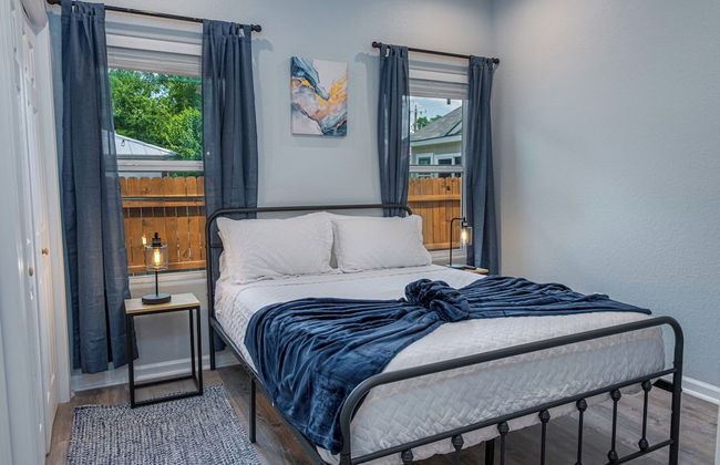 Heaven-sent Convenient 4br/ 3BA Near Downtown - Foto 11