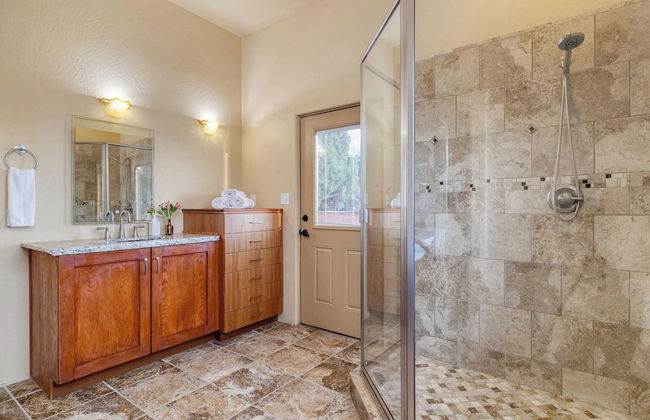 Mystic Sunset by Avantstay Thunder Mountain View + Pool, Driving Range, Casita - Photo 8