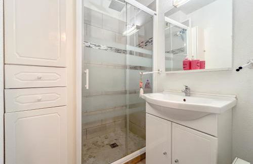 2 pièces apartement à Fréjus avec parking - Foto 7