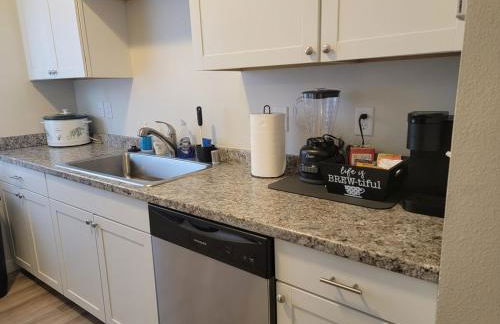 Close to everything in Tacoma! - Foto 8