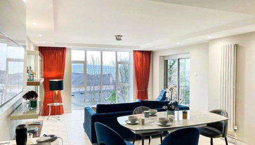 Modern Luxurious Apartment w/ Patio Balcony & View - Foto 1