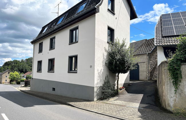 5 bedroom Apartment in Quiddelbach with garden and terrace - Photo 1