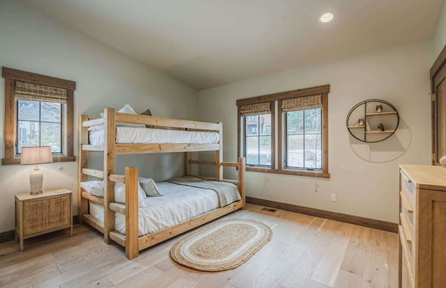 Wilderness Club Escape For 14! - Photo 13