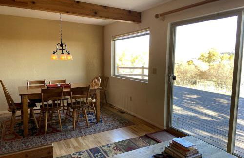 Charming Riverside Vacation Rental with Scenic Mountain Views near Ennis, Montana - Foto 18