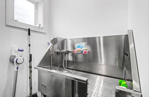 Spacious 3BR PetFriendly Retreat Near DT Cleveland - Foto 36