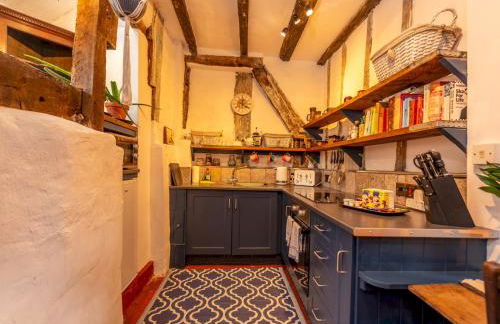 Stay in the Original Home of the Gingerbread Man! - Pass the Keys - Foto 9