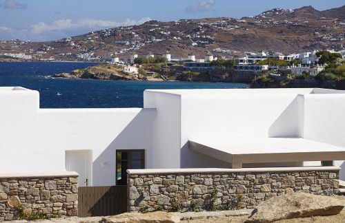 Bonzoe Suites & Villas - Photo 97