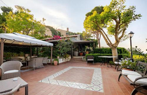 Alle due Torri, villa sulla roccia a picco sul mare - Foto 47