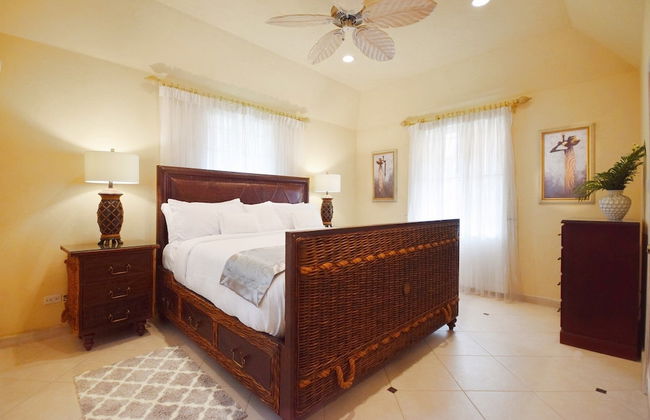 3 Min Walk to Beach - Blessed Manor by Bluescape - Foto 3