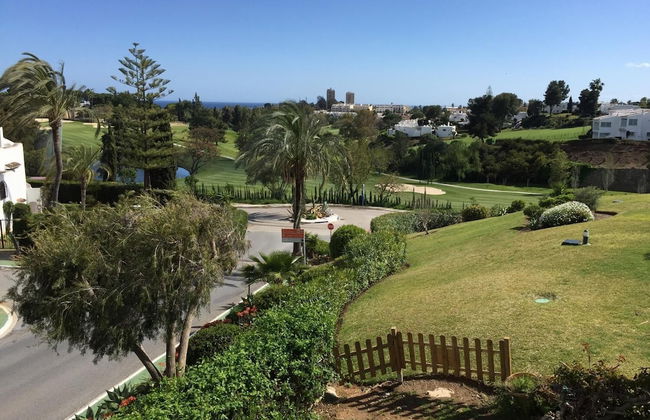 Fascinating & Luxurious Mountain & Pool View Apartment in Porto Banús - Photo 20