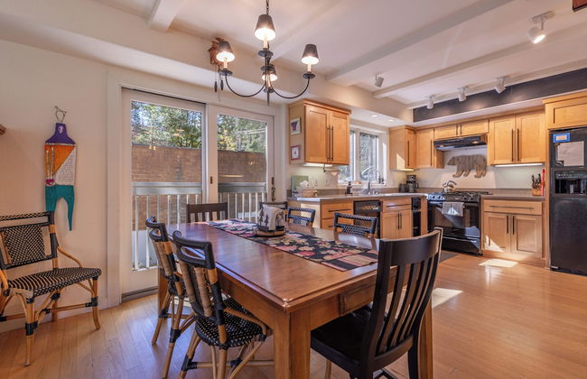 3BR Home in Alpine Meadows for 8 - Photo 11