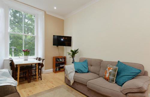 Home by The Meadows, close to City Centre - Foto 12