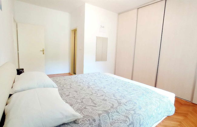 Coastal Apartment - Sleeps 6, Balcony & Parking - Foto 2