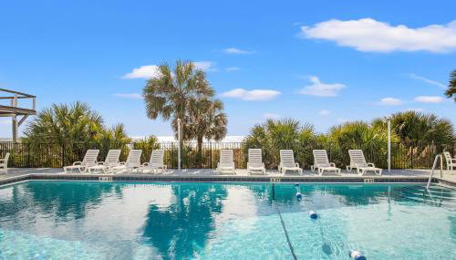 3br, 3BA Beachfront Townhome! Sleeps 11! Ocean View! Steps to the Beach! - Foto 4