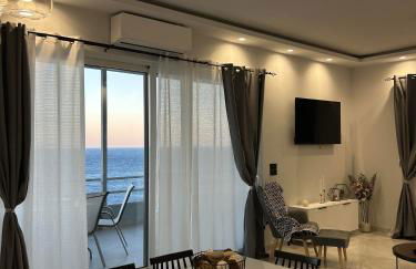 Seafront house with private beach in South Crete - Foto 3