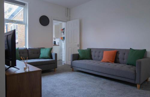 5BR House, Free Parking, Fast Wi-Fi, Sleeps 10 - Foto 21