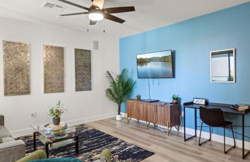 Near Mayo Clinic & Desert Ridge , Stay with Pool & Gym- S309 - Foto 18