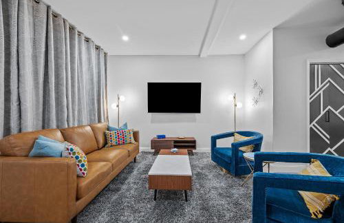 NFL Game-Day Base South Side near Acrisure - Foto 3