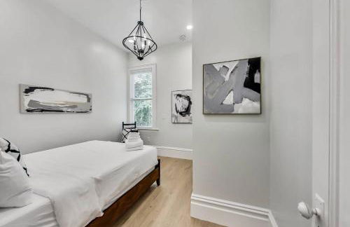 West Oakland Charm 5br4ba AC WD - Photo 14