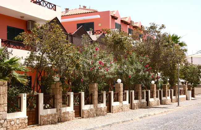 Nautilus Aparthotel - Photo 6