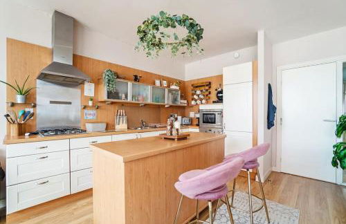 Luxury Huge Modern Open Plan 2Bedroom Flat - Free Private Parking & Balcony located at the OVO Hydro and SEC Centre - Foto 32