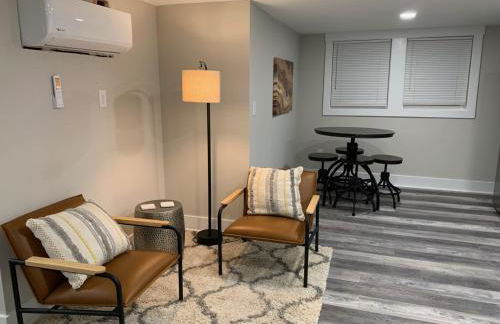 Newly Renovated Lincolnton Downtown Rail Trail Apartment - Walk to Main St - Foto 5