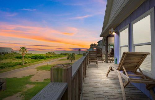 Views! Beachside, Hot Tub, Arcade, Family Beach Retreat with Fun for Every Age! - Foto 7