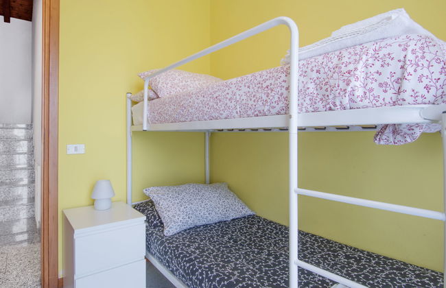 3 bedroom House in Bellano with private pool and garden - Photo 16